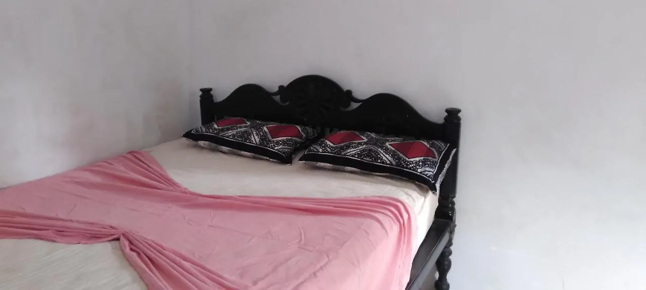 House Of Esanya Bed & Breakfast Negombo